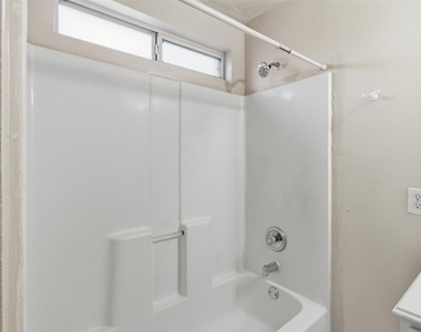 15738 Boonridge Road - Photo Thumbnail 18