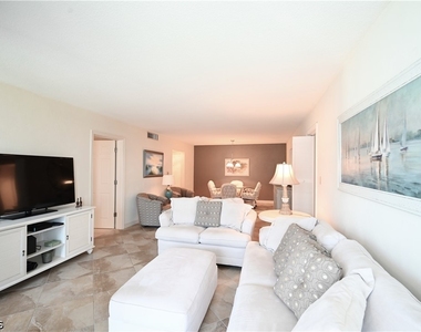 7146 Estero Boulevard - Photo Thumbnail 9