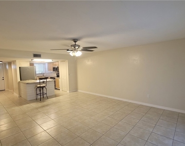 1202 Cape Coral Parkway W - Photo Thumbnail 25