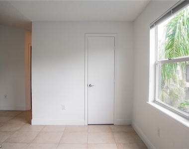 12730 Equestrian Circle - Photo Thumbnail 18