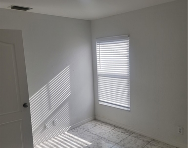 3802 11th Street Sw - Photo Thumbnail 9