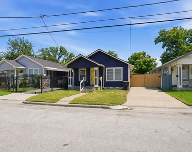 5315 Bell Street - Photo Thumbnail 1