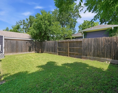 5315 Bell Street - Photo Thumbnail 20