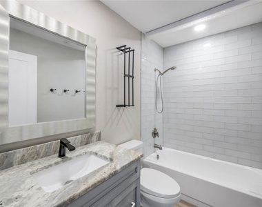 2212 Se 7th Street - Photo Thumbnail 19