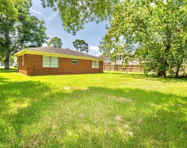 2109 Jeridona Street - Photo Thumbnail 19