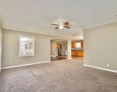 2109 Jeridona Street - Photo Thumbnail 10
