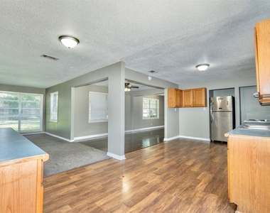 2109 Jeridona Street - Photo Thumbnail 7