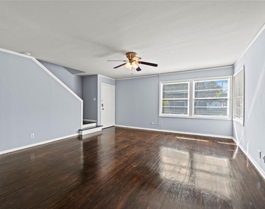 3930 Law Street - Photo Thumbnail 3