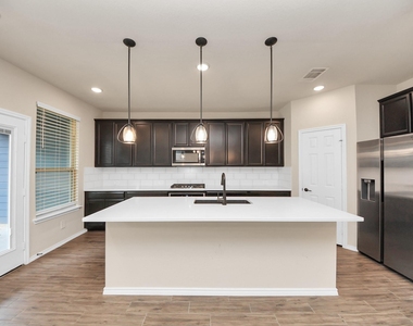 10325 Harmon Smith Drive - Photo Thumbnail 2