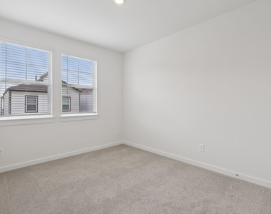 404 Sunrise Ranch Drive - Photo Thumbnail 11