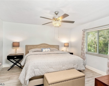 3001 Sandpiper Bay Circle - Photo Thumbnail 9