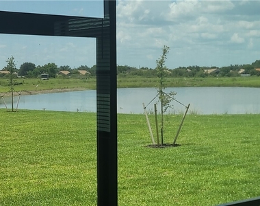 3389 Menores Way - Photo Thumbnail 10