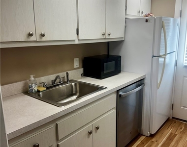 1021 3rd Street S - Photo Thumbnail 4