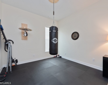 2753 Linda Drive - Photo Thumbnail 13
