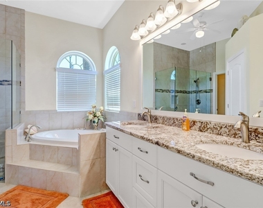 1119 Se 1st Terrace - Photo Thumbnail 19