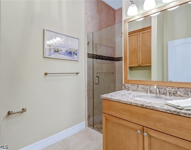 1119 Se 1st Terrace - Photo Thumbnail 23