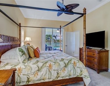 1119 Se 1st Terrace - Photo Thumbnail 17