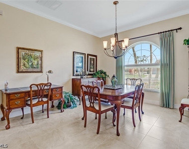 1119 Se 1st Terrace - Photo Thumbnail 4