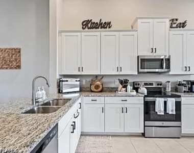 9397 Pocida Court - Photo Thumbnail 21