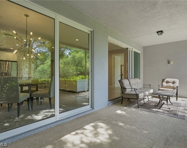 2560 Seychelles Drive - Photo Thumbnail 18