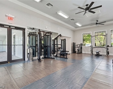 2560 Seychelles Drive - Photo Thumbnail 19