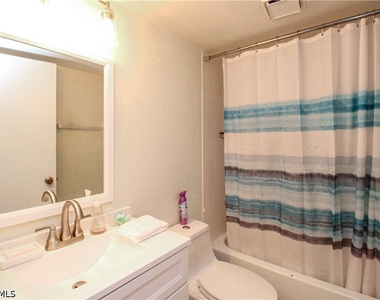 7794 Emerald Circle - Photo Thumbnail 32