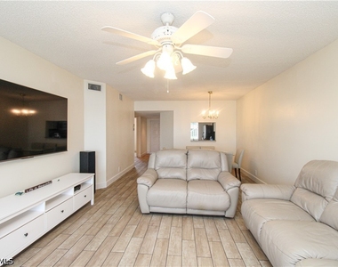 7794 Emerald Circle - Photo Thumbnail 16