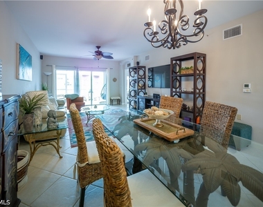 3029 Driftwood Way - Photo Thumbnail 7
