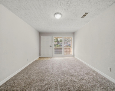 1413 George Street - Photo Thumbnail 3