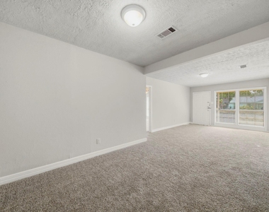 1413 George Street - Photo Thumbnail 2