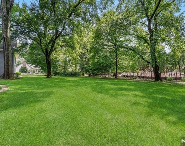 4 Brookview - Photo Thumbnail 37