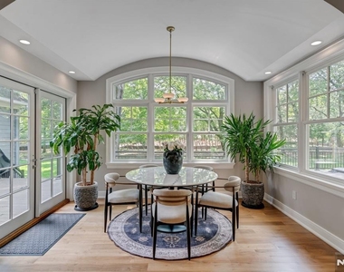 4 Brookview - Photo Thumbnail 13