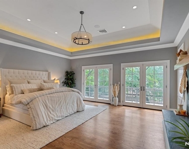 4 Brookview - Photo Thumbnail 18