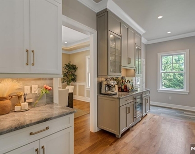 4 Brookview - Photo Thumbnail 12