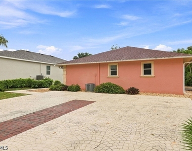 4438 Pine Lake Road - Photo Thumbnail 30