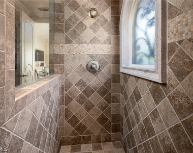 3280 Gordon Drive - Photo Thumbnail 32