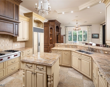 3280 Gordon Drive - Photo Thumbnail 10