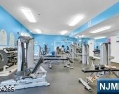 400 Manchester - Photo Thumbnail 25