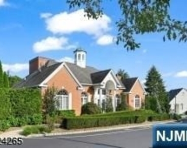 400 Manchester - Photo Thumbnail 23