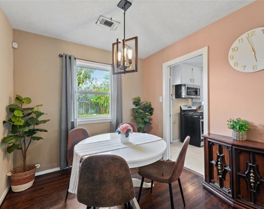 10355 Duncum Street - Photo Thumbnail 11