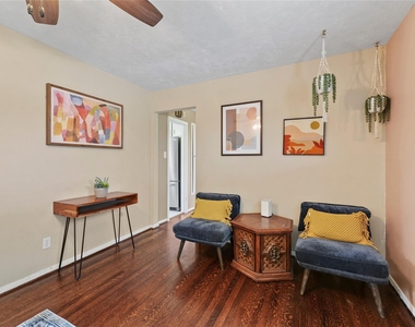 10355 Duncum Street - Photo Thumbnail 9