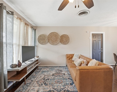 10355 Duncum Street - Photo Thumbnail 4