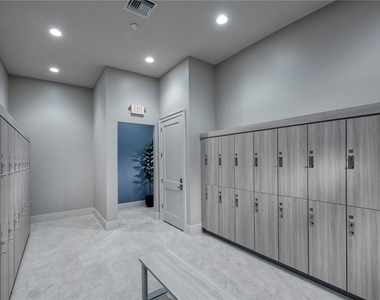 18222 Ridgeline Drive - Photo Thumbnail 28