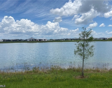18222 Ridgeline Drive - Photo Thumbnail 16