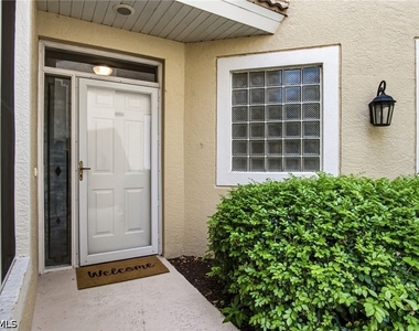 77 Silver Oaks Circle - Photo Thumbnail 2