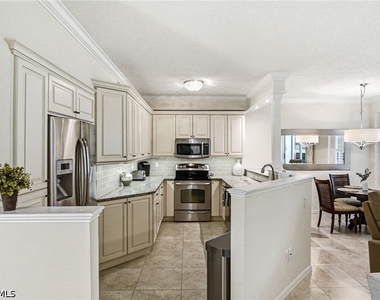 77 Silver Oaks Circle - Photo Thumbnail 11