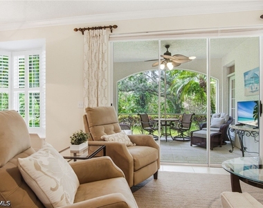 77 Silver Oaks Circle - Photo Thumbnail 5