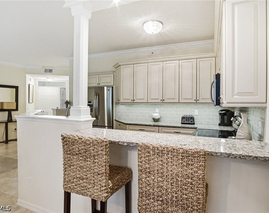 77 Silver Oaks Circle - Photo Thumbnail 10