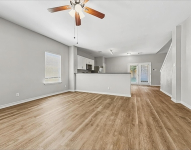 10719 Woodwind Shadows Drive - Photo Thumbnail 5