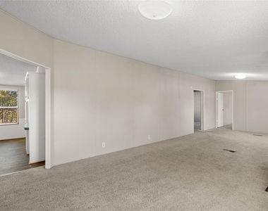 13074 Aspen Way Court - Photo Thumbnail 10